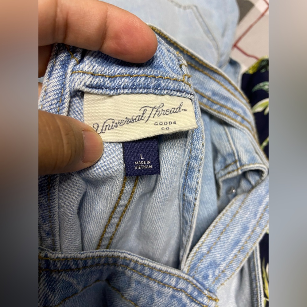 D8- Universal Thread Light Wash Denim Overall Dre… - image 4